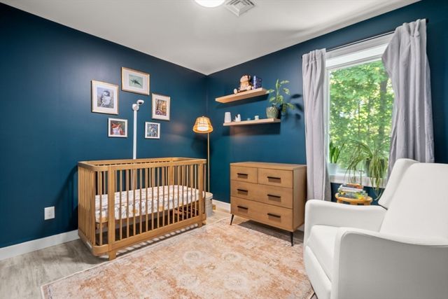 16 Clancy St, Swansea, MA 02777