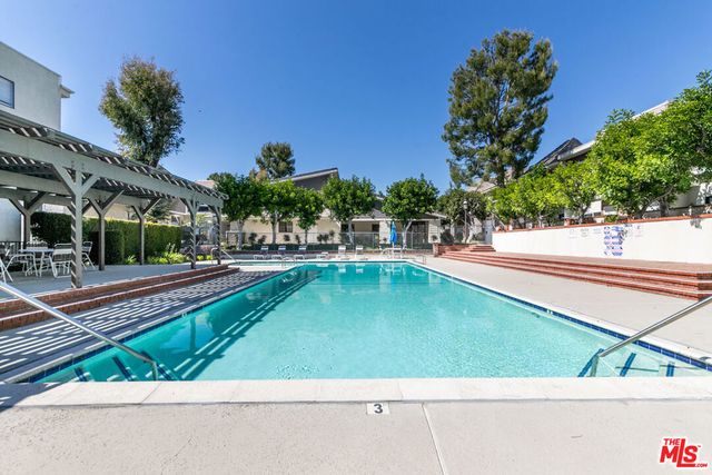 10201 Mason Avenue 108, Chatsworth, CA 91311