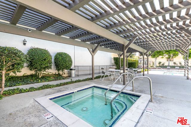 10201 Mason Avenue 108, Chatsworth, CA 91311