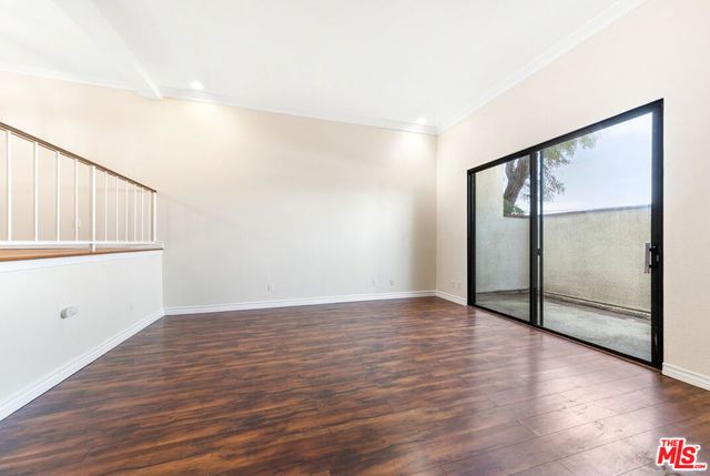 10201 Mason Avenue 108, Chatsworth, CA 91311