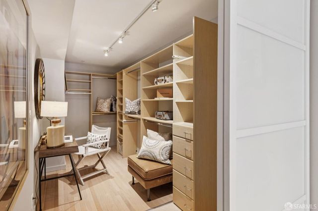 2412 Harrison Street 101, San Francisco, CA 94110