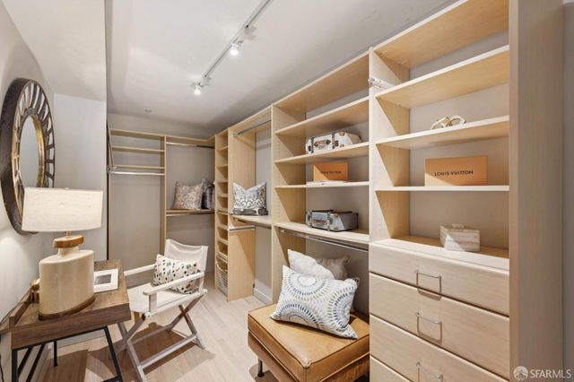 2412 Harrison Street 101, San Francisco, CA 94110