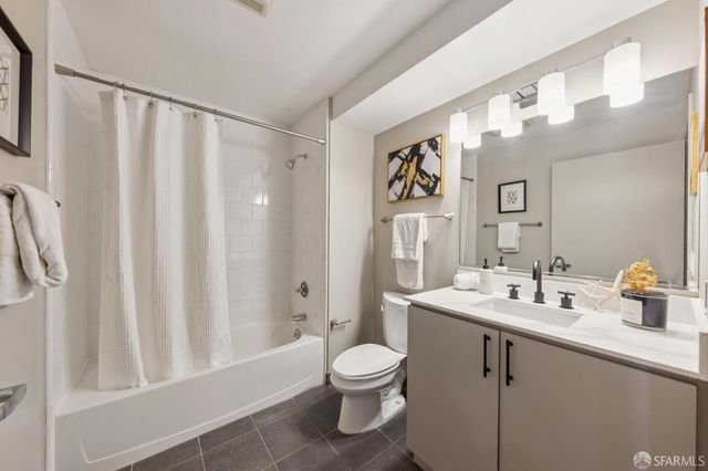 2412 Harrison Street 101, San Francisco, CA 94110