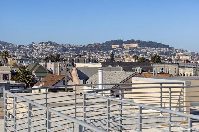 2412 Harrison Street 101, San Francisco, CA 94110