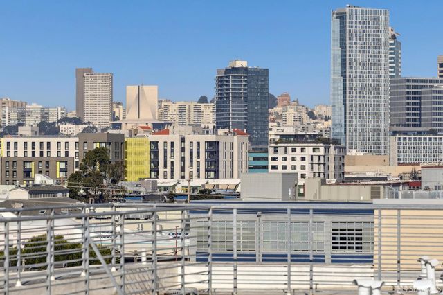 2412 Harrison Street 101, San Francisco, CA 94110