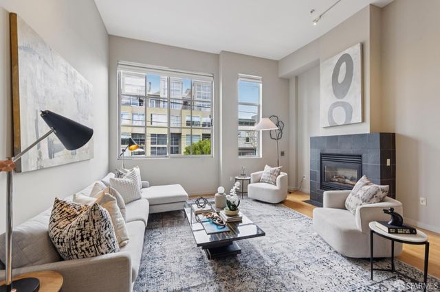 2412 Harrison Street 101, San Francisco, CA 94110