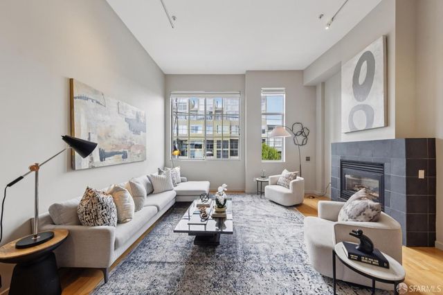 2412 Harrison Street 101, San Francisco, CA 94110