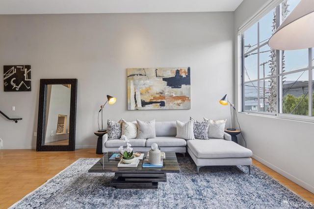 2412 Harrison Street 101, San Francisco, CA 94110