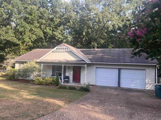 3 Woodhill Court, Little Rock, AR 72211