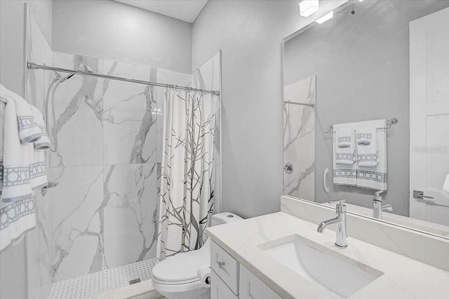 4712 34TH AVENUE E, Bradenton, FL 34208