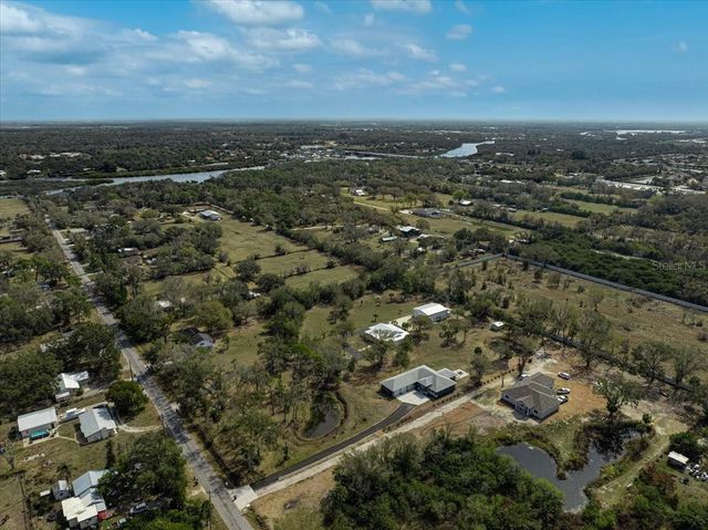 4712 34TH AVENUE E, Bradenton, FL 34208