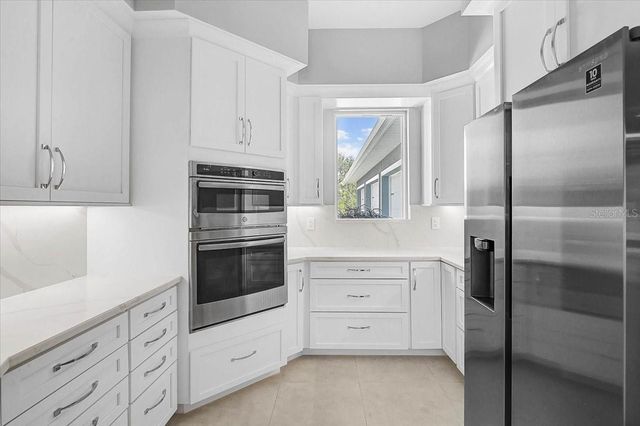 4712 34TH AVENUE E, Bradenton, FL 34208