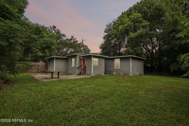 4009 EVE Drive E, Jacksonville, FL 32246