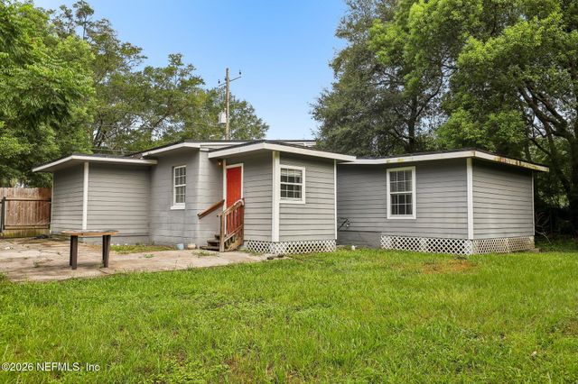 4009 EVE Drive E, Jacksonville, FL 32246