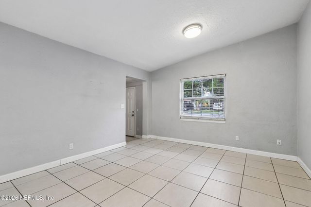 4009 EVE Drive E, Jacksonville, FL 32246