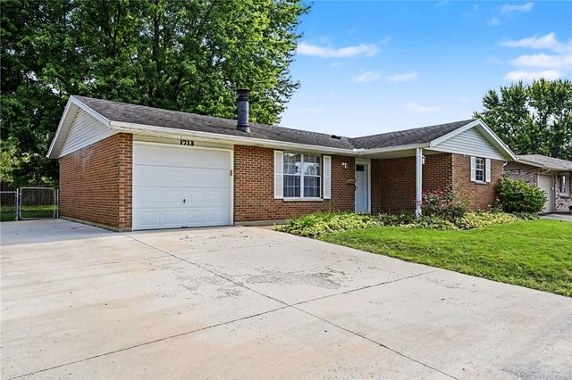 1713 Gayhart Drive, Xenia, OH 45385