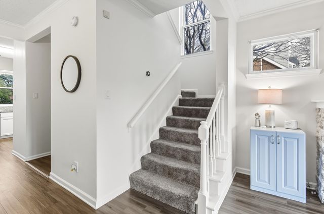 712 S WALNUT WOODS CV S, Memphis, TN 38018