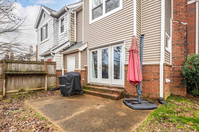 712 S WALNUT WOODS CV S, Memphis, TN 38018