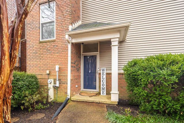 712 S WALNUT WOODS CV S, Memphis, TN 38018