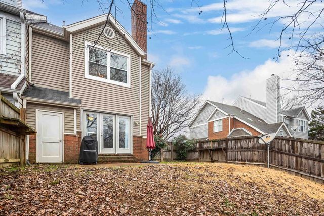 712 S WALNUT WOODS CV S, Memphis, TN 38018