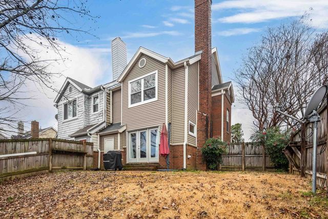 712 S WALNUT WOODS CV S, Memphis, TN 38018