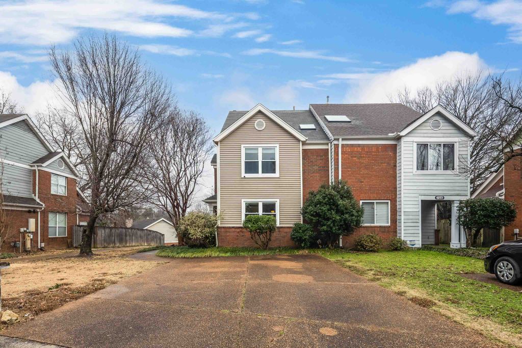 712 S WALNUT WOODS CV S, Memphis, TN 38018