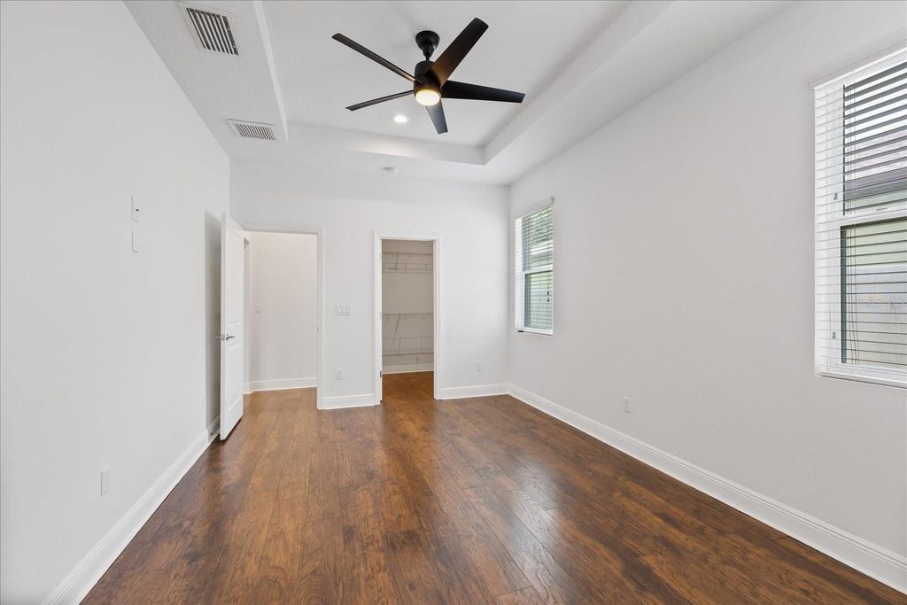 Image 26 of property listing at 2901 W COLLINS STREET 2, Tampa, FL 33607