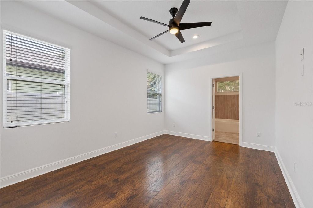 Image 27 of property listing at 2901 W COLLINS STREET 2, Tampa, FL 33607