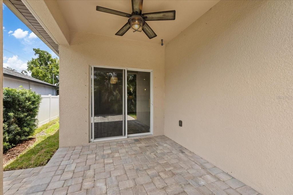 Image 31 of property listing at 2901 W COLLINS STREET 2, Tampa, FL 33607
