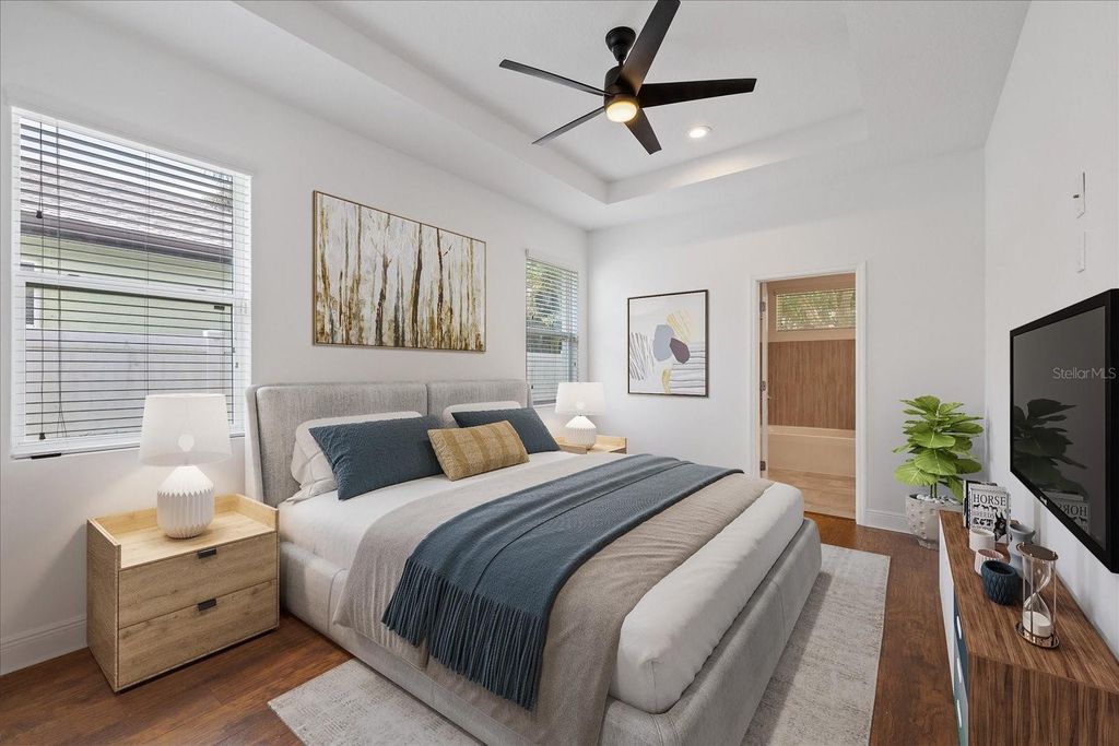 Image 37 of property listing at 2901 W COLLINS STREET 2, Tampa, FL 33607