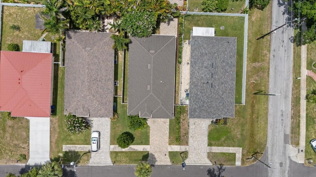 Image 41 of property listing at 2901 W COLLINS STREET 2, Tampa, FL 33607