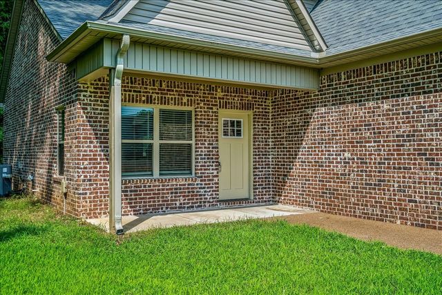 142 ANNA LN, Atoka, TN 38004