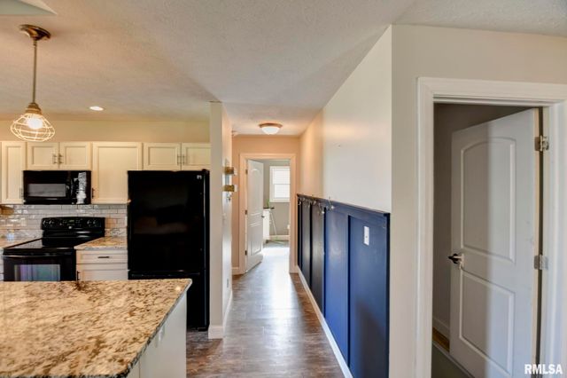 400 N PARK Street, Rochester, IL 62563