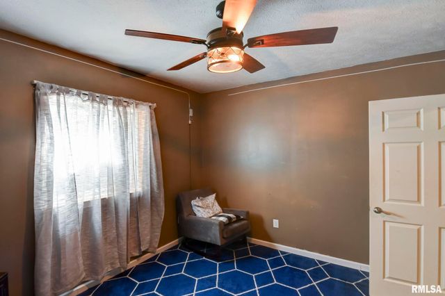 400 N PARK Street, Rochester, IL 62563