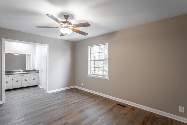 733 Crestridge Drive, Rossville, GA 30741