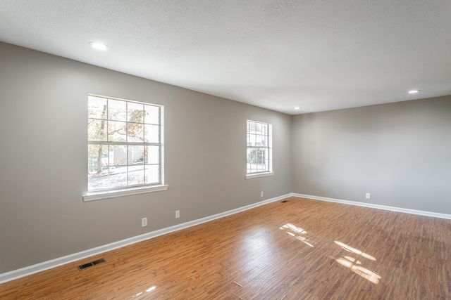 733 Crestridge Drive, Rossville, GA 30741