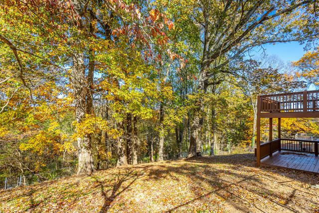 733 Crestridge Drive, Rossville, GA 30741