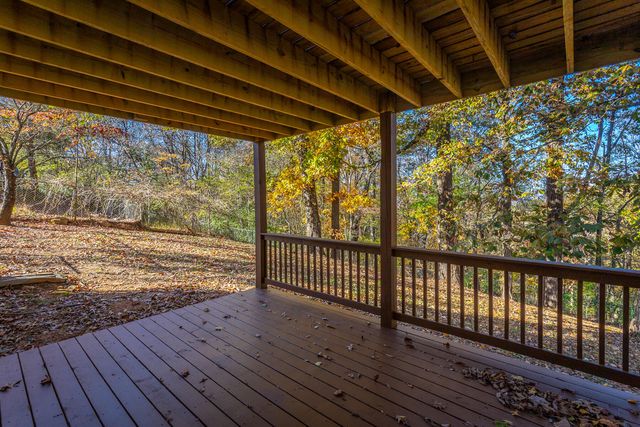 733 Crestridge Drive, Rossville, GA 30741