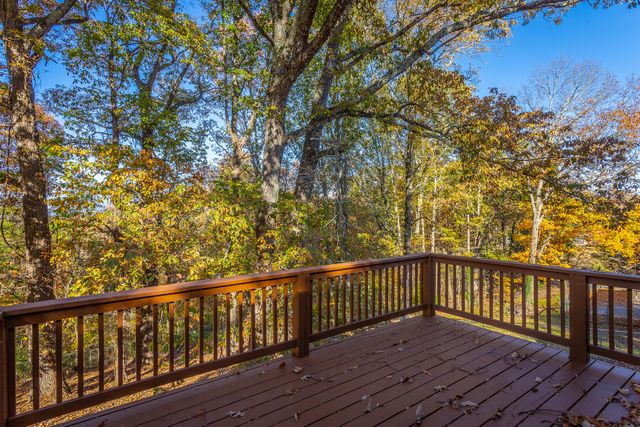 733 Crestridge Drive, Rossville, GA 30741