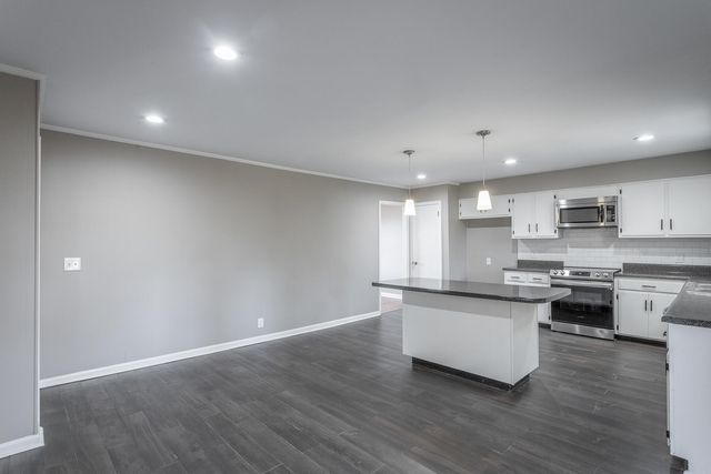 733 Crestridge Drive, Rossville, GA 30741