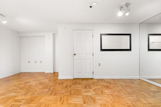 357 Commercial St 412, Boston, MA 02109