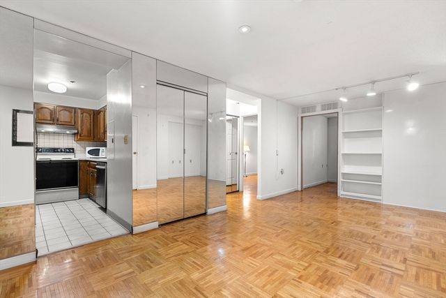 357 Commercial St 412, Boston, MA 02109