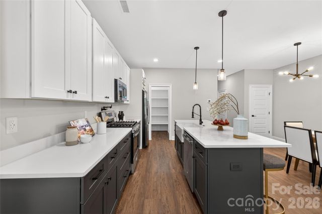 3219 Credenza Road, Charlotte, NC 28208