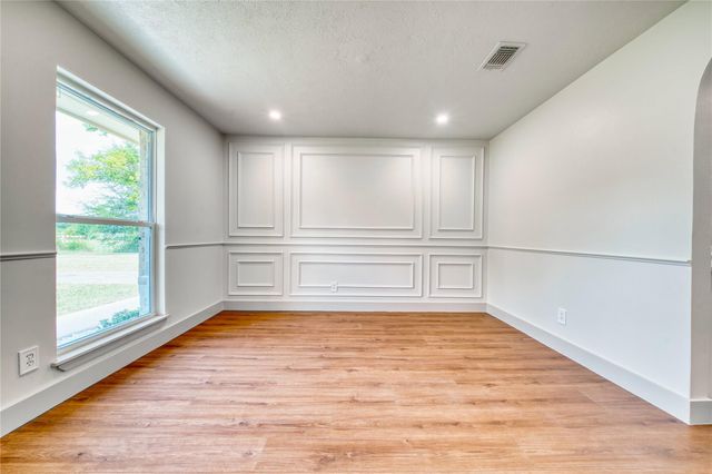 6618 Heron Lane, Pearland, TX 77584