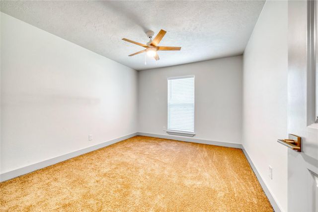 6618 Heron Lane, Pearland, TX 77584