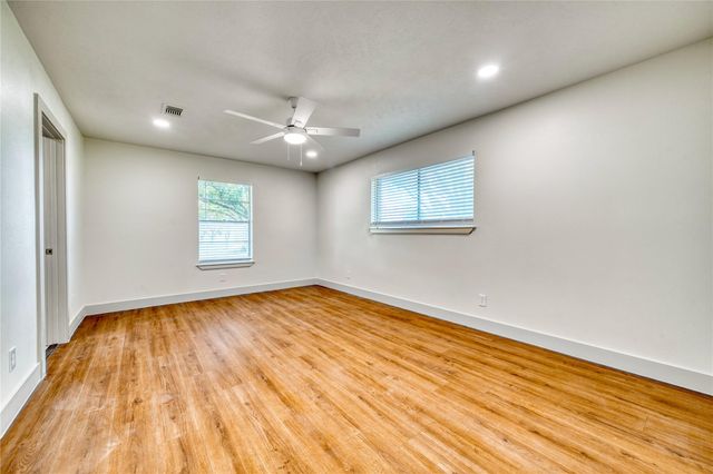 6618 Heron Lane, Pearland, TX 77584