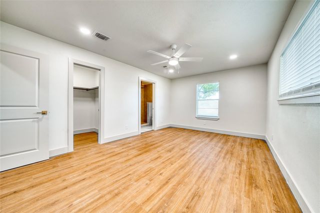 6618 Heron Lane, Pearland, TX 77584
