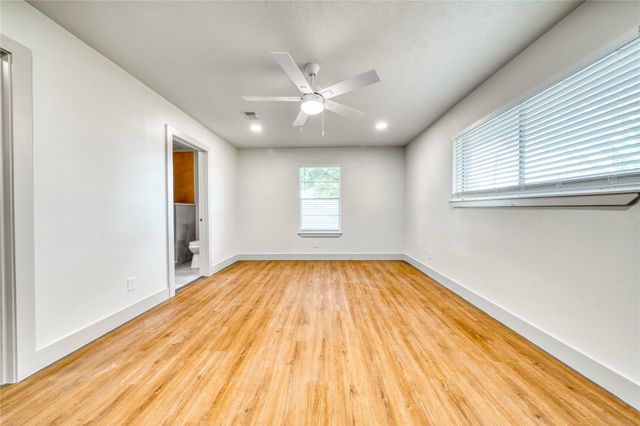 6618 Heron Lane, Pearland, TX 77584