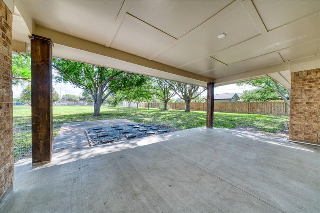 6618 Heron Lane, Pearland, TX 77584