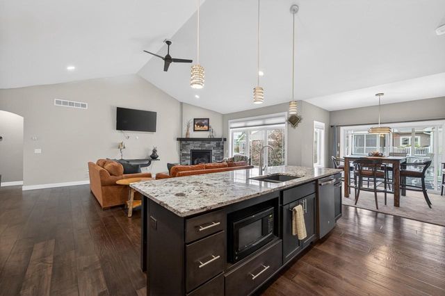 1013 Tara Lane, Waunakee, WI 53597